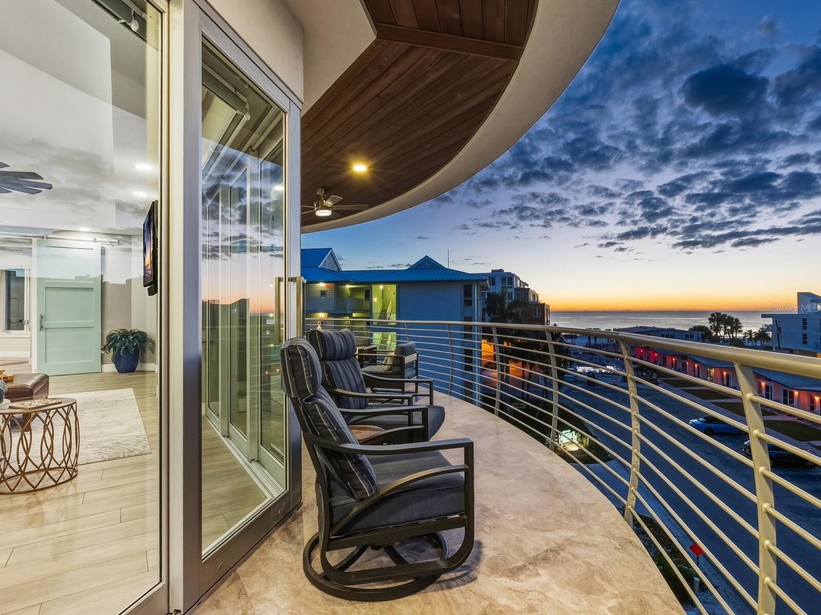 1140 Seaside Unit 301 & Penthouse, Siesta Key, FL 34242