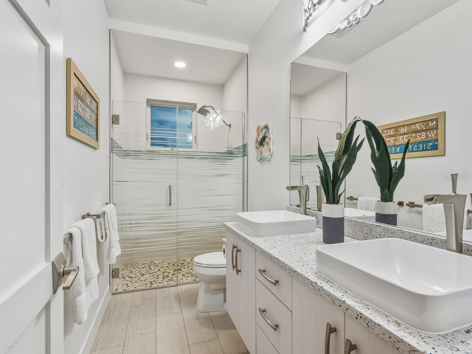 1140 Seaside Unit 301 & Penthouse, Siesta Key, FL 34242