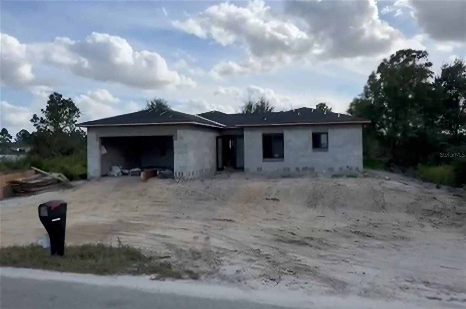 2615 25th, Lehigh Acres, FL 33971