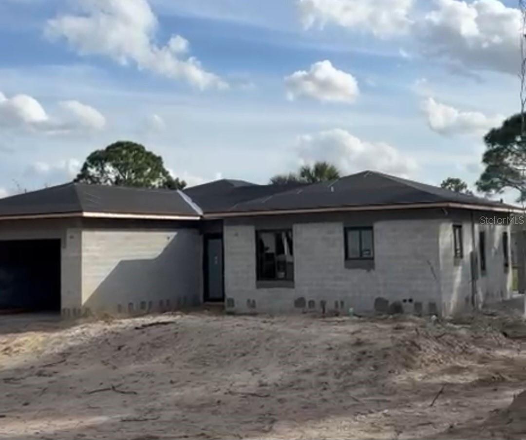 2615 25th, Lehigh Acres, FL 33971