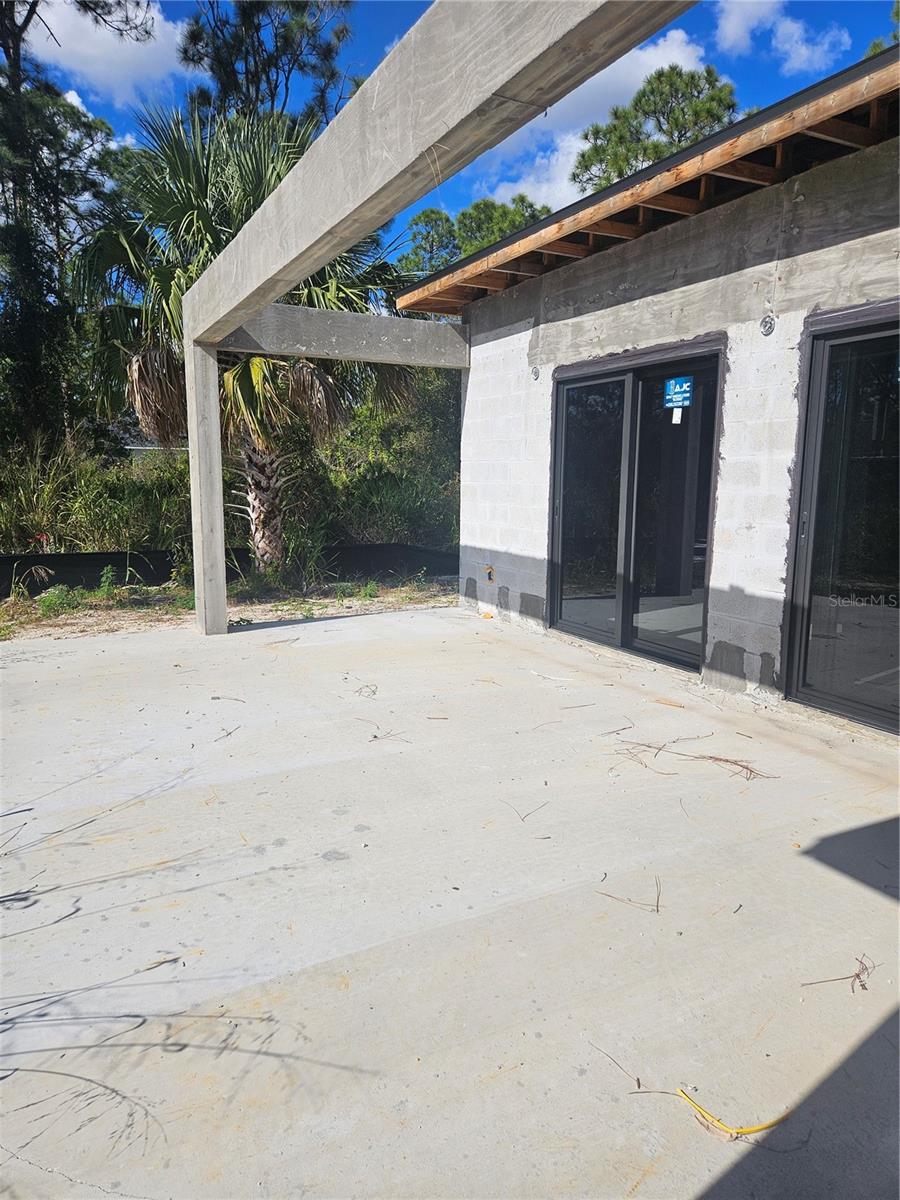 2615 25th, Lehigh Acres, FL 33971