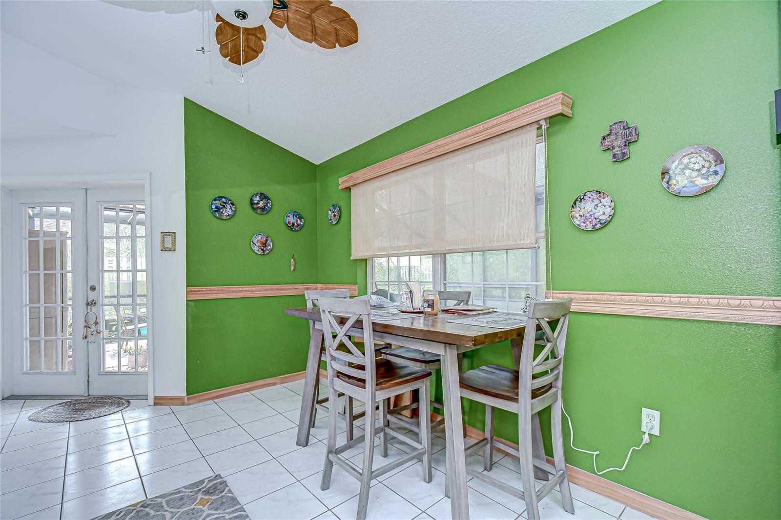 6911 Oakcrest, Zephyrhills, FL 33542