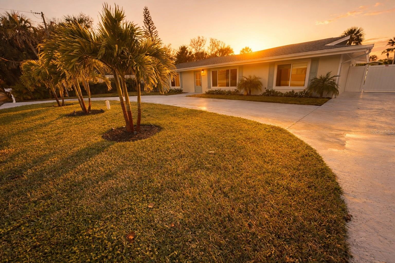 4646 Gleason, Sarasota, FL 34242