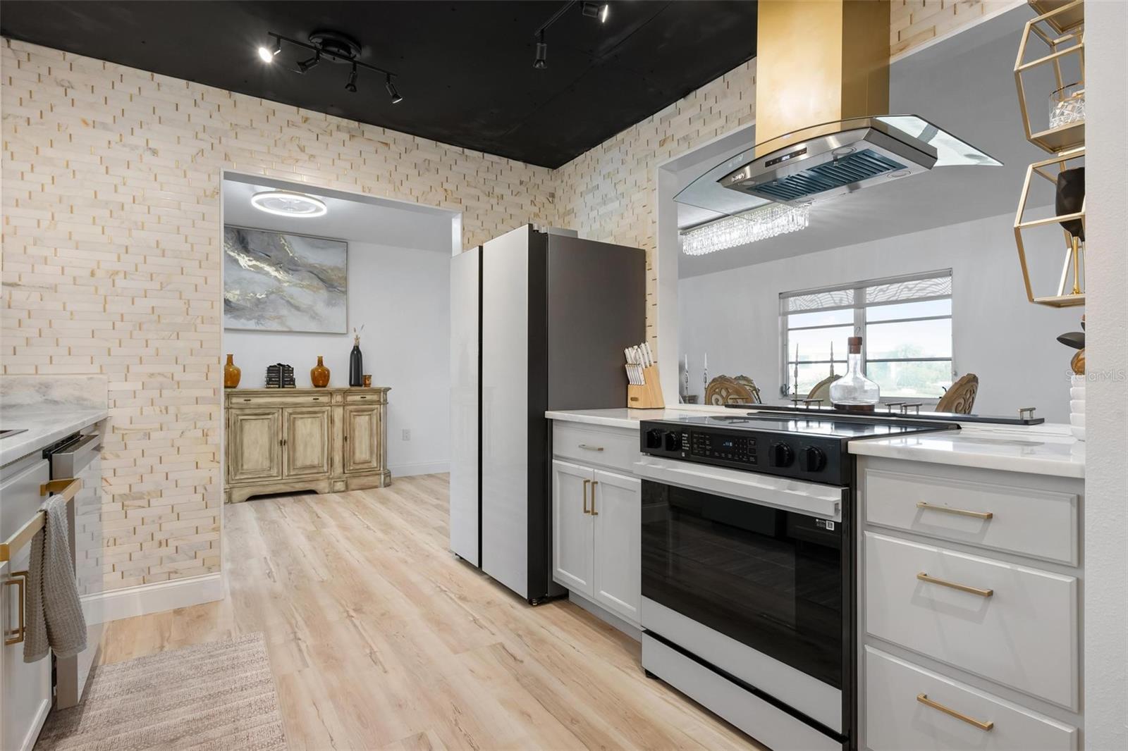 1503 Marlin, Nokomis, FL 34275