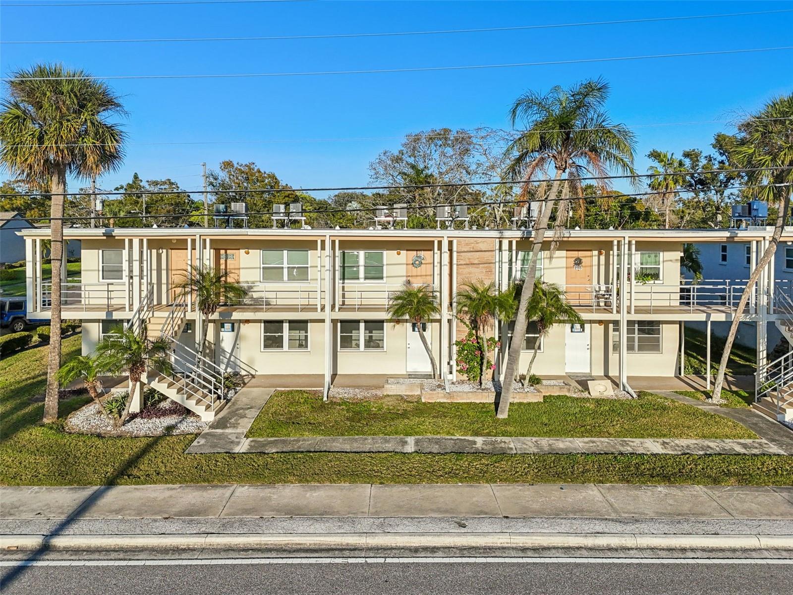 4565 Duhme Unit 203, St Petersburg, FL 33708
