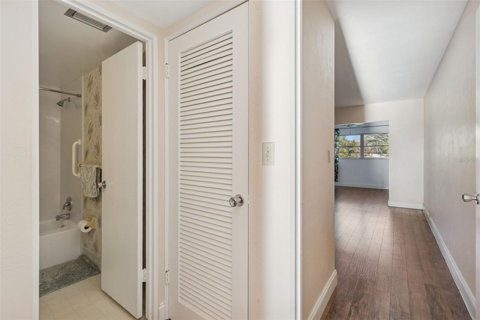4565 Duhme Unit 203, St Petersburg, FL 33708