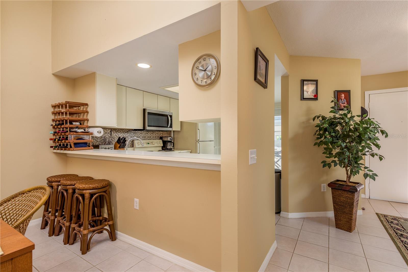 1381 Mcmullen Booth Unit 1381, Clearwater, FL 33759