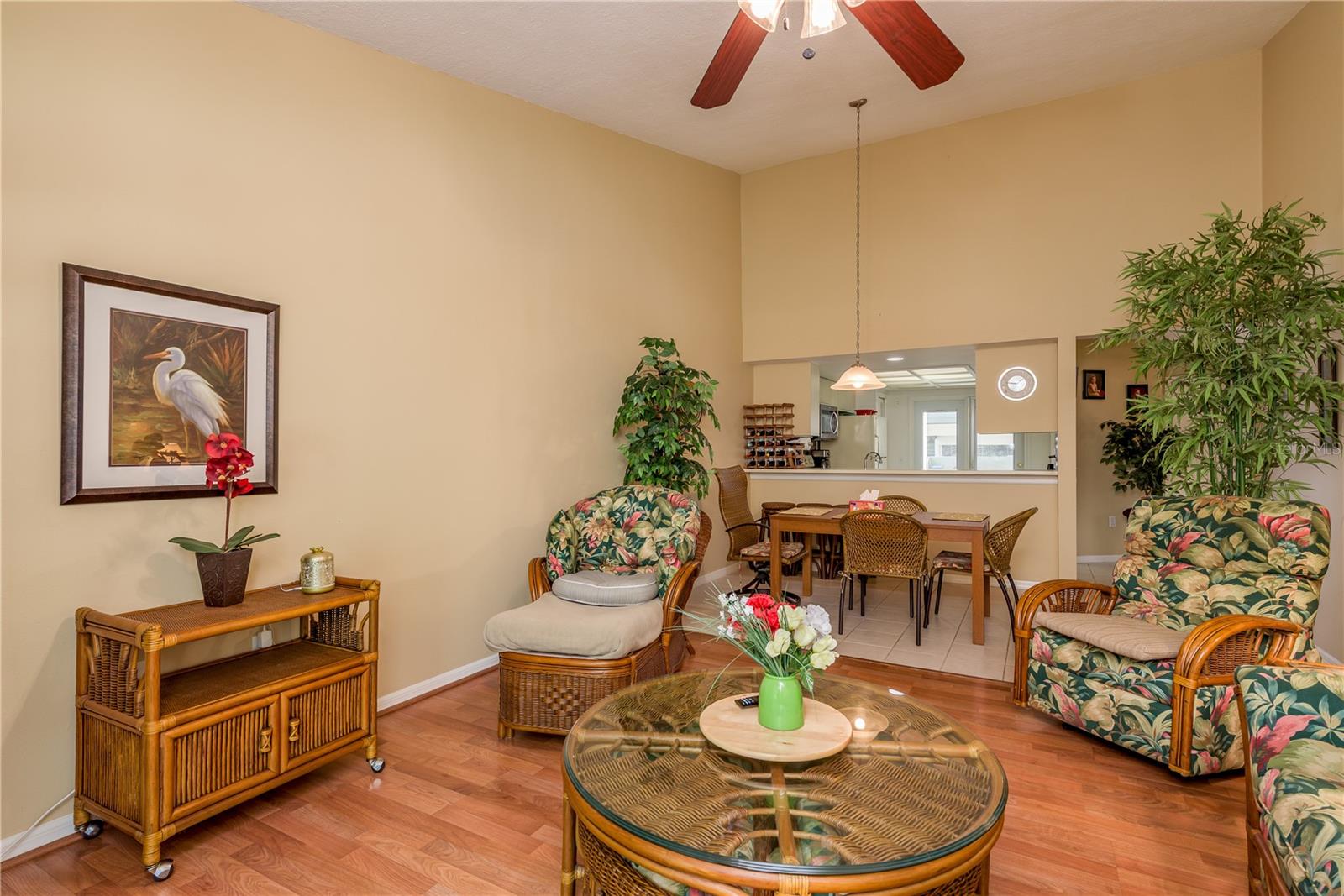 1381 Mcmullen Booth Unit 1381, Clearwater, FL 33759