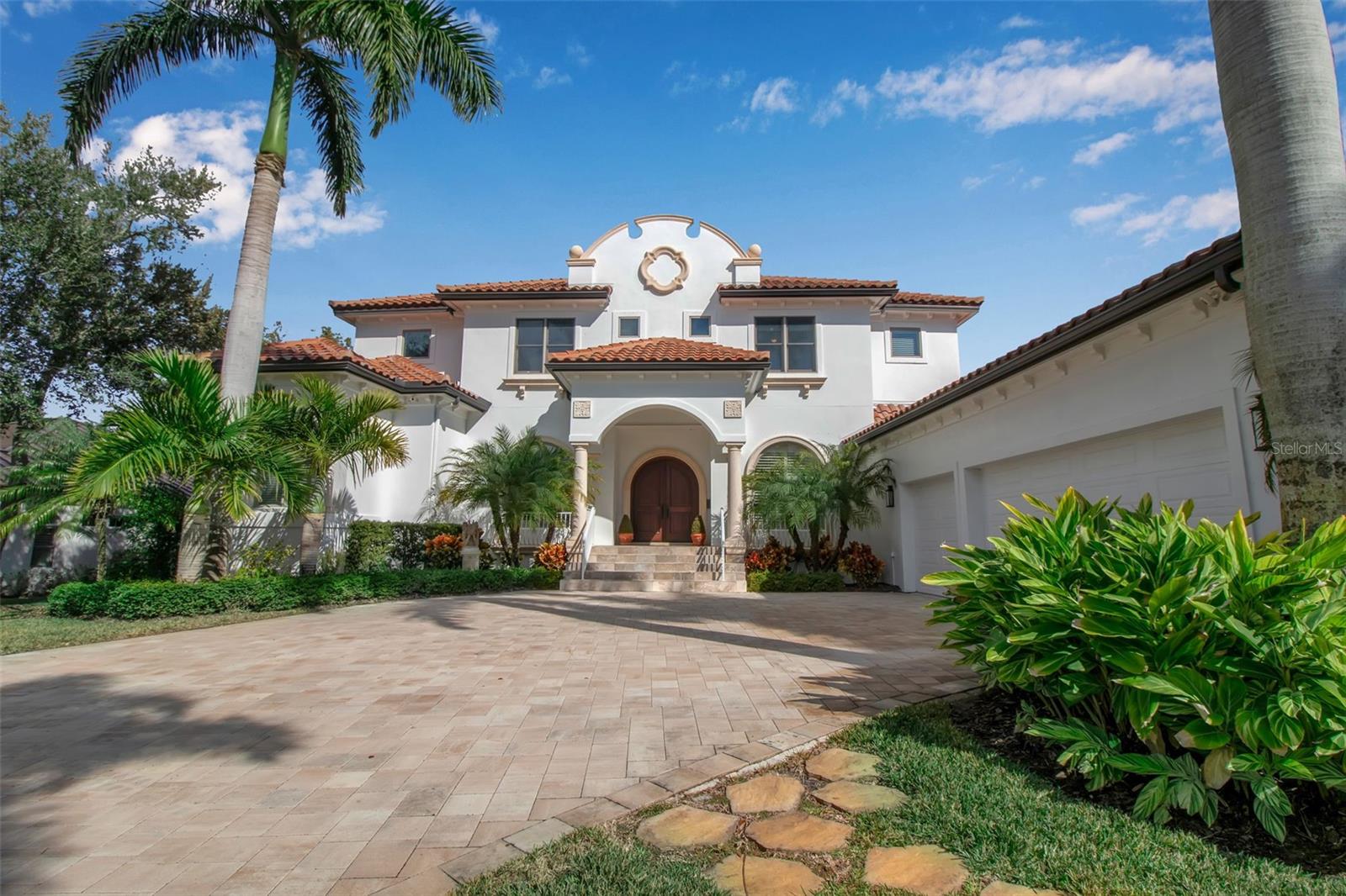1389 Tangier, Sarasota, FL 34239