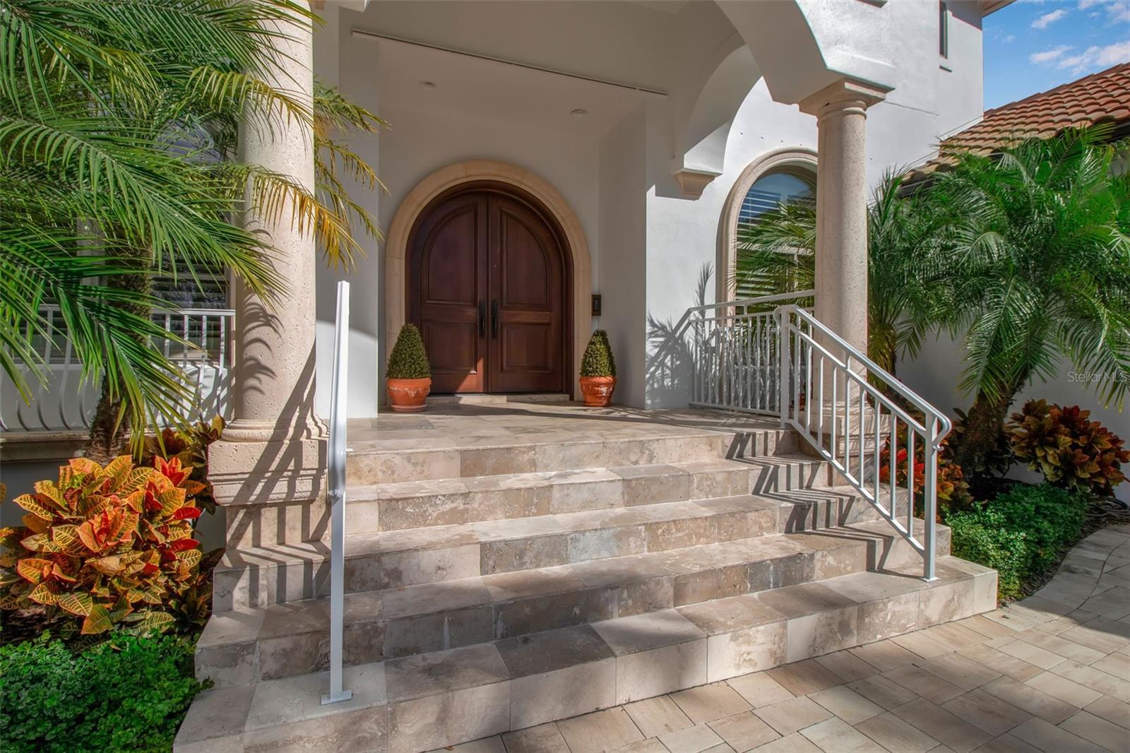 1389 Tangier, Sarasota, FL 34239