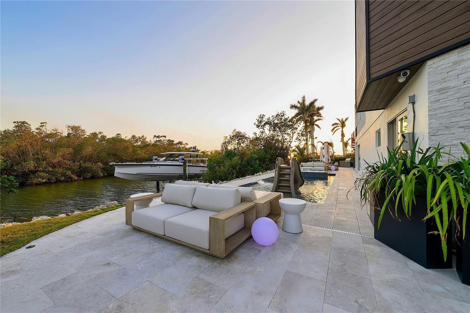 1406 Tangier, Sarasota, FL 34239