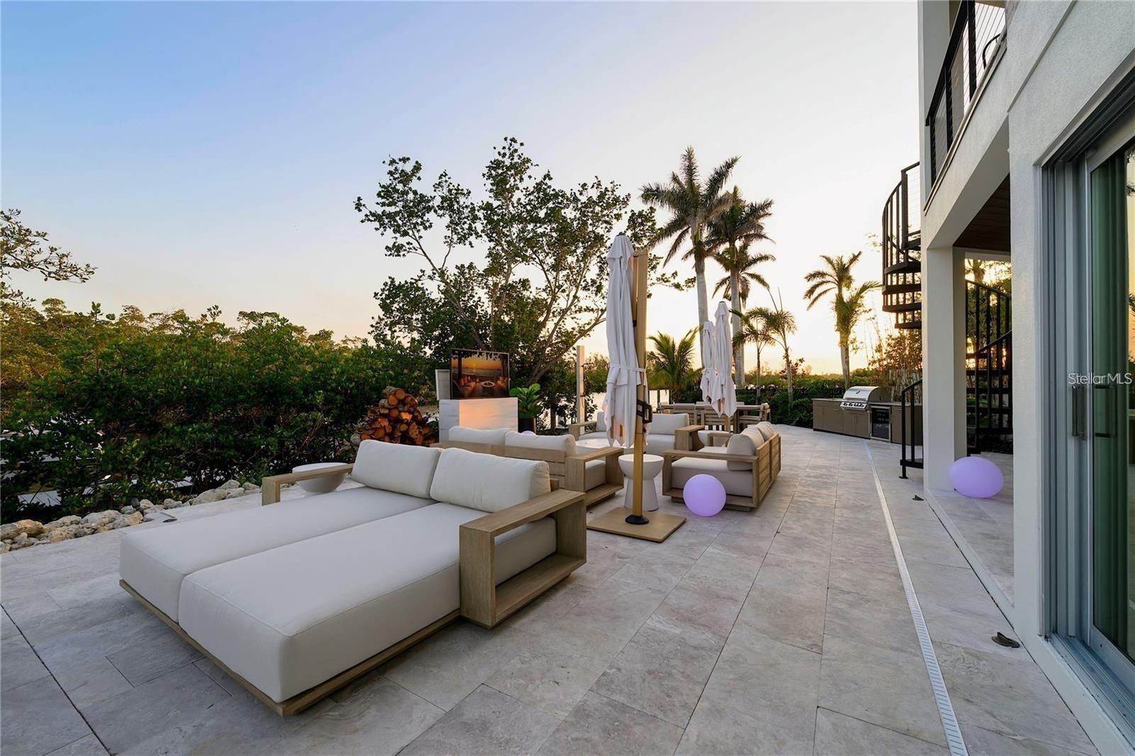 1406 Tangier, Sarasota, FL 34239