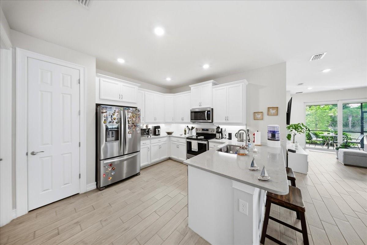 1074 Enbrook, Naples, FL 34114
