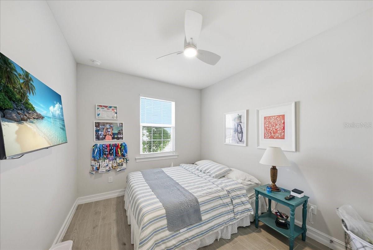 1074 Enbrook, Naples, FL 34114