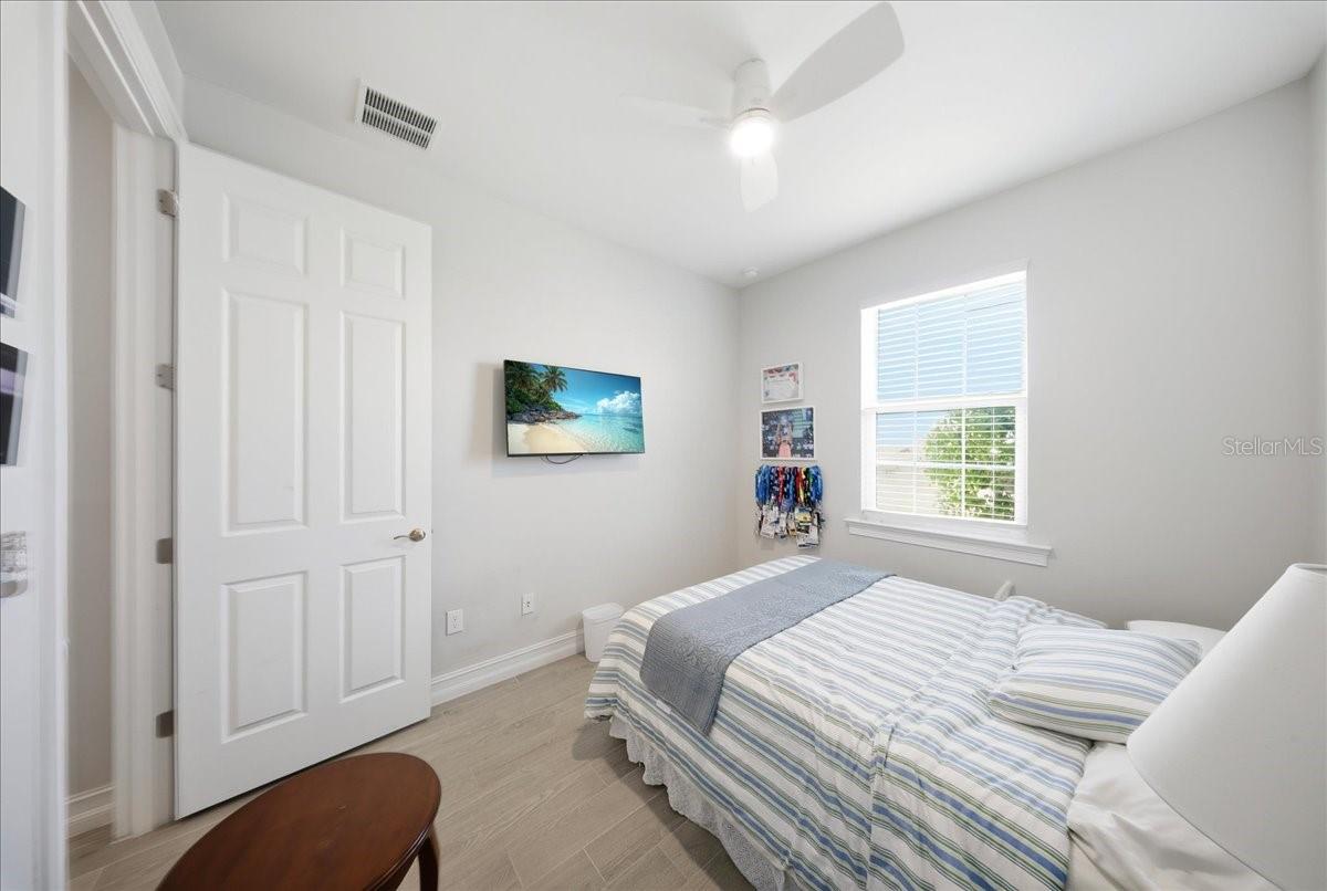 1074 Enbrook, Naples, FL 34114