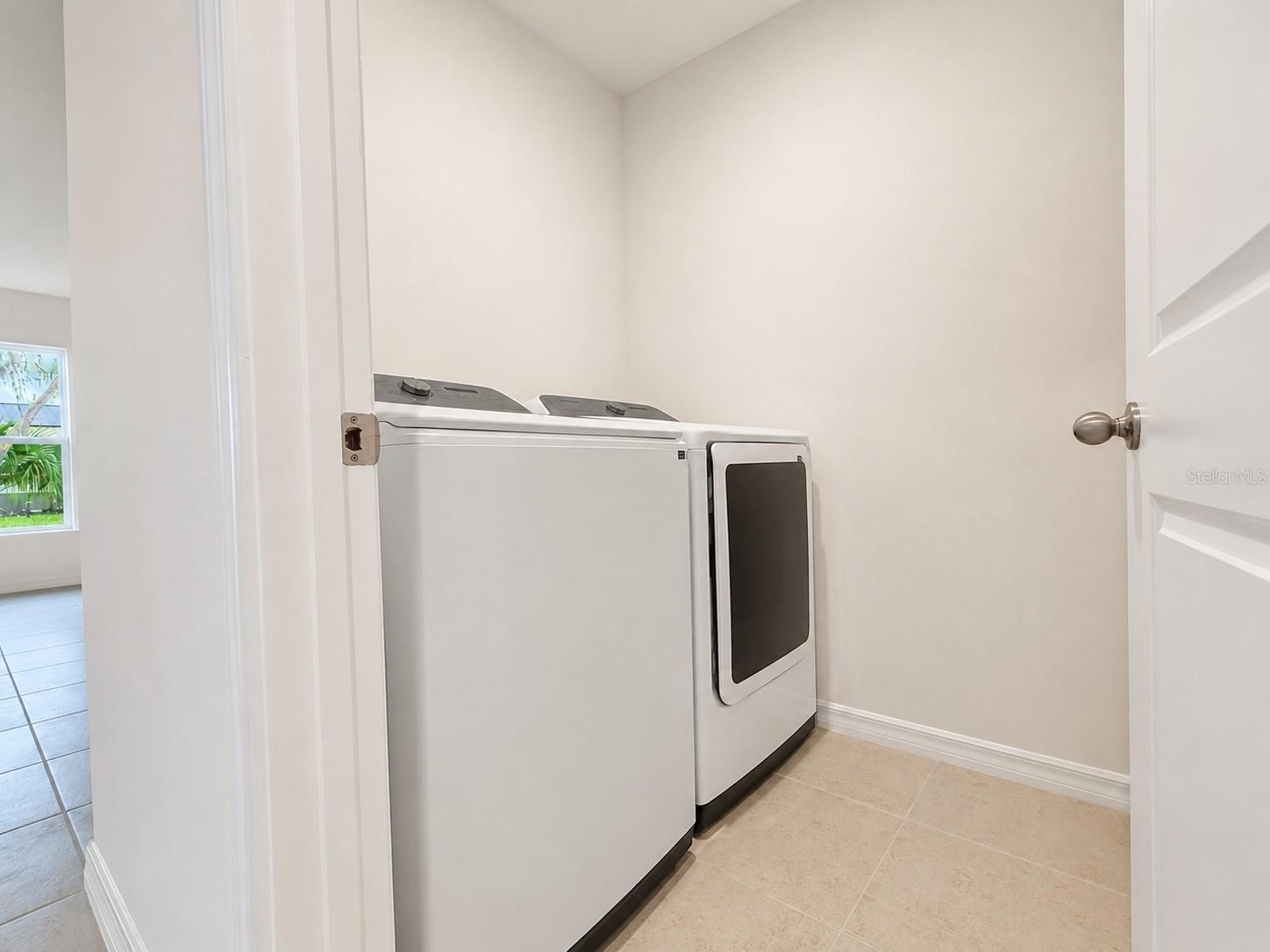 1691 2nd, Deland, FL 32724