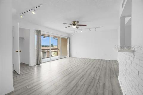 564 Orange Unit 40, Altamonte Springs, FL 32701