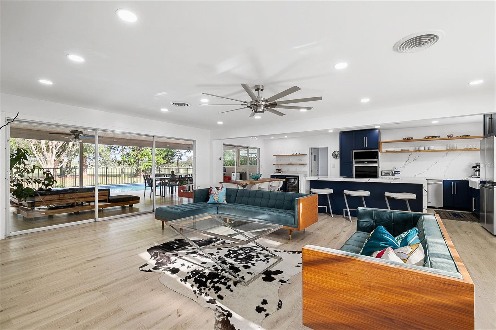 703 Whitfield, Sarasota, FL 34243