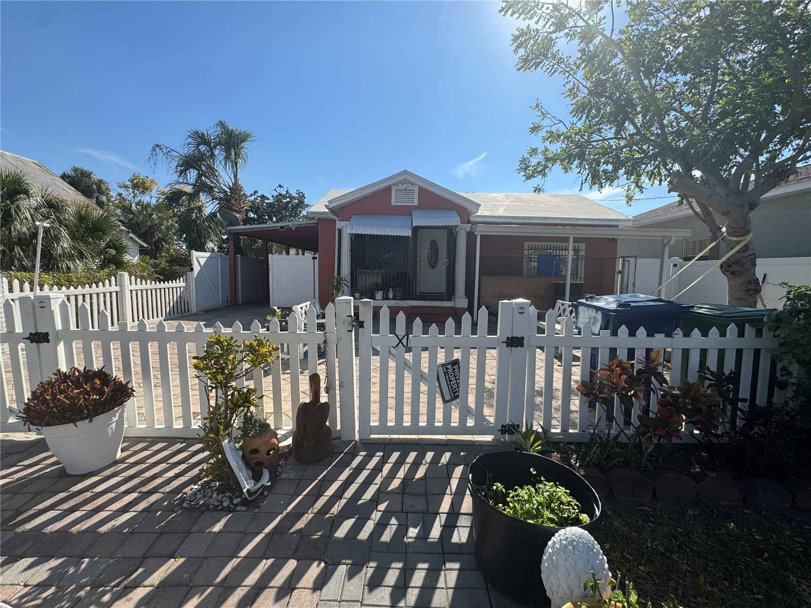 2312 La Salle, Tampa, FL 33607