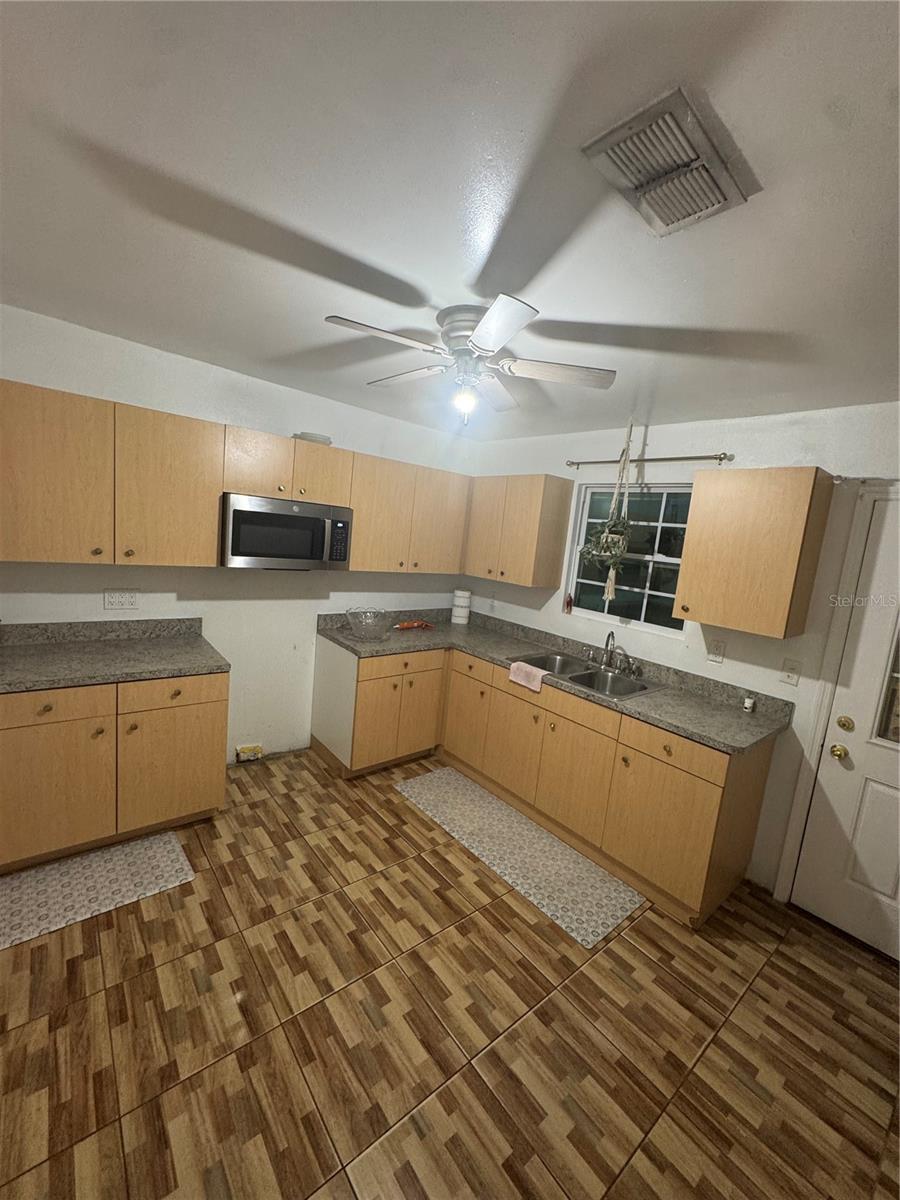 2312 La Salle, Tampa, FL 33607