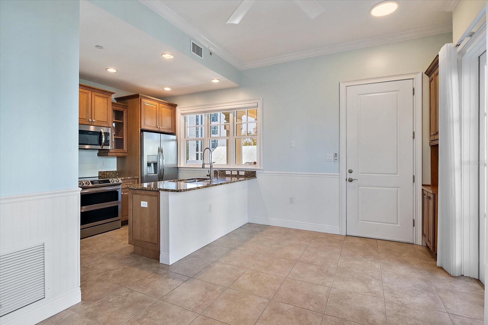 445 Orange Unit 210, Sarasota, FL 34236