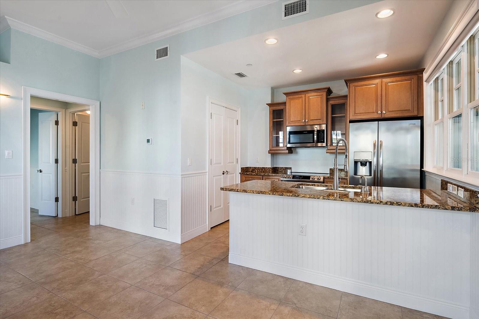 445 Orange Unit 210, Sarasota, FL 34236