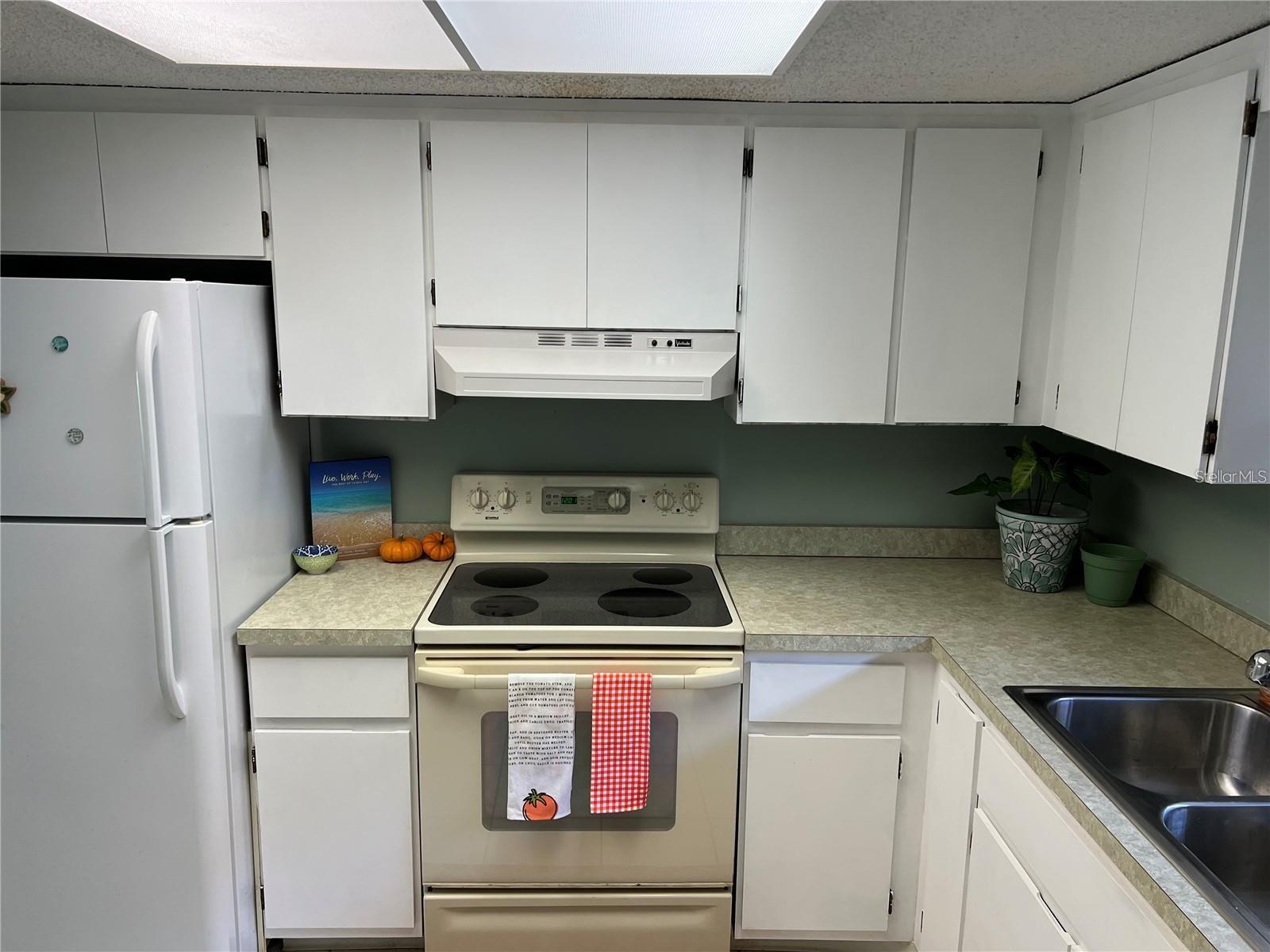 1100 Bay Unit 35, Largo, FL 33770