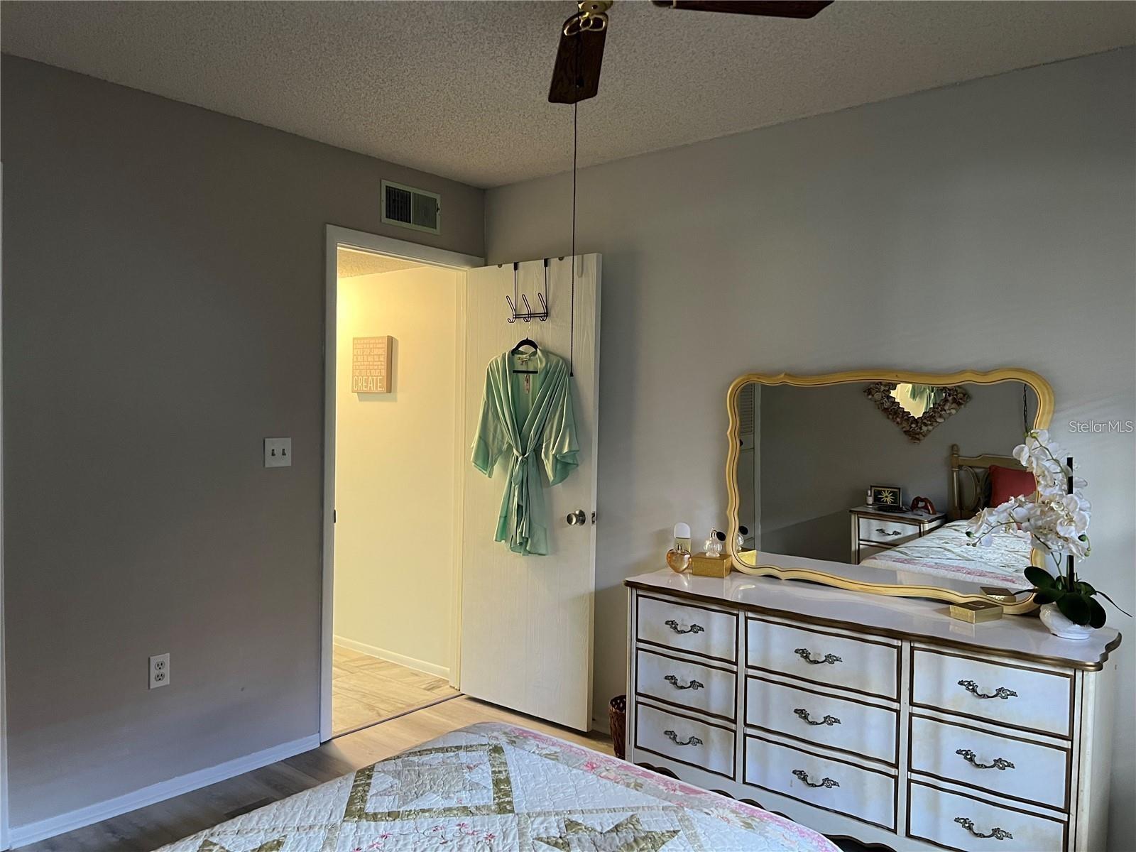 1100 Bay Unit 35, Largo, FL 33770