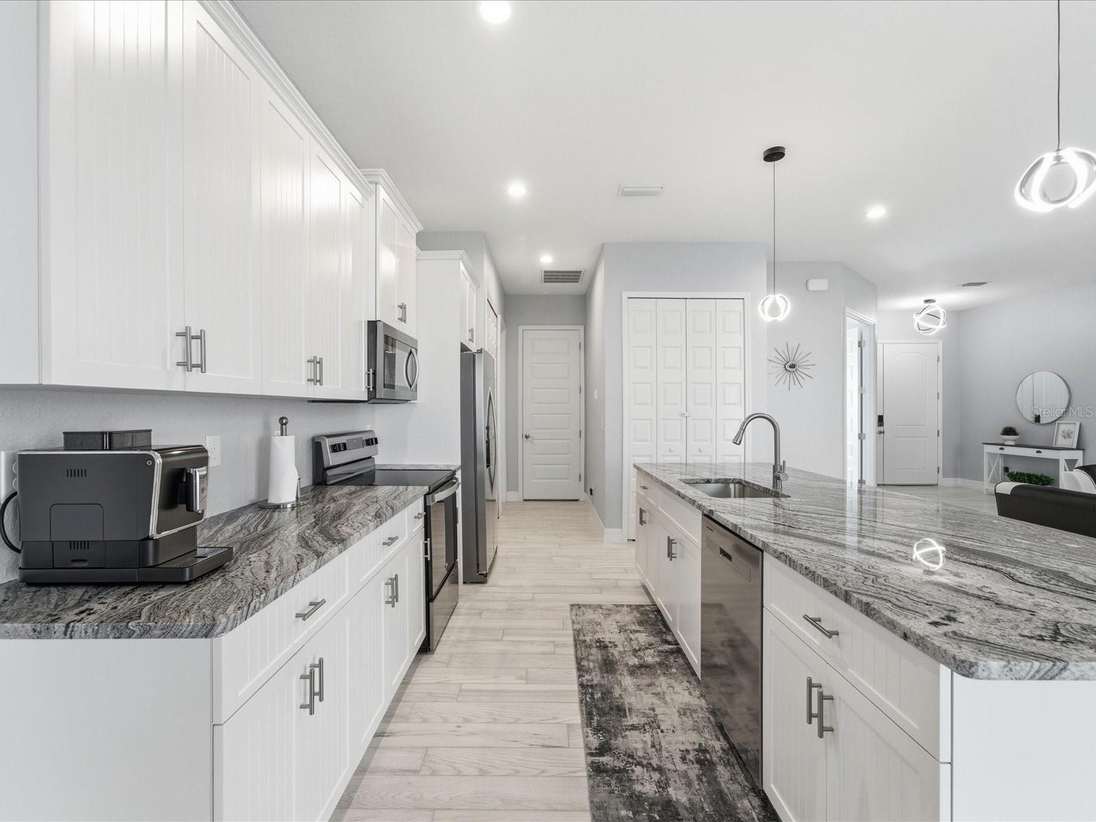 17 Pine Valley, Rotonda West, FL 33947