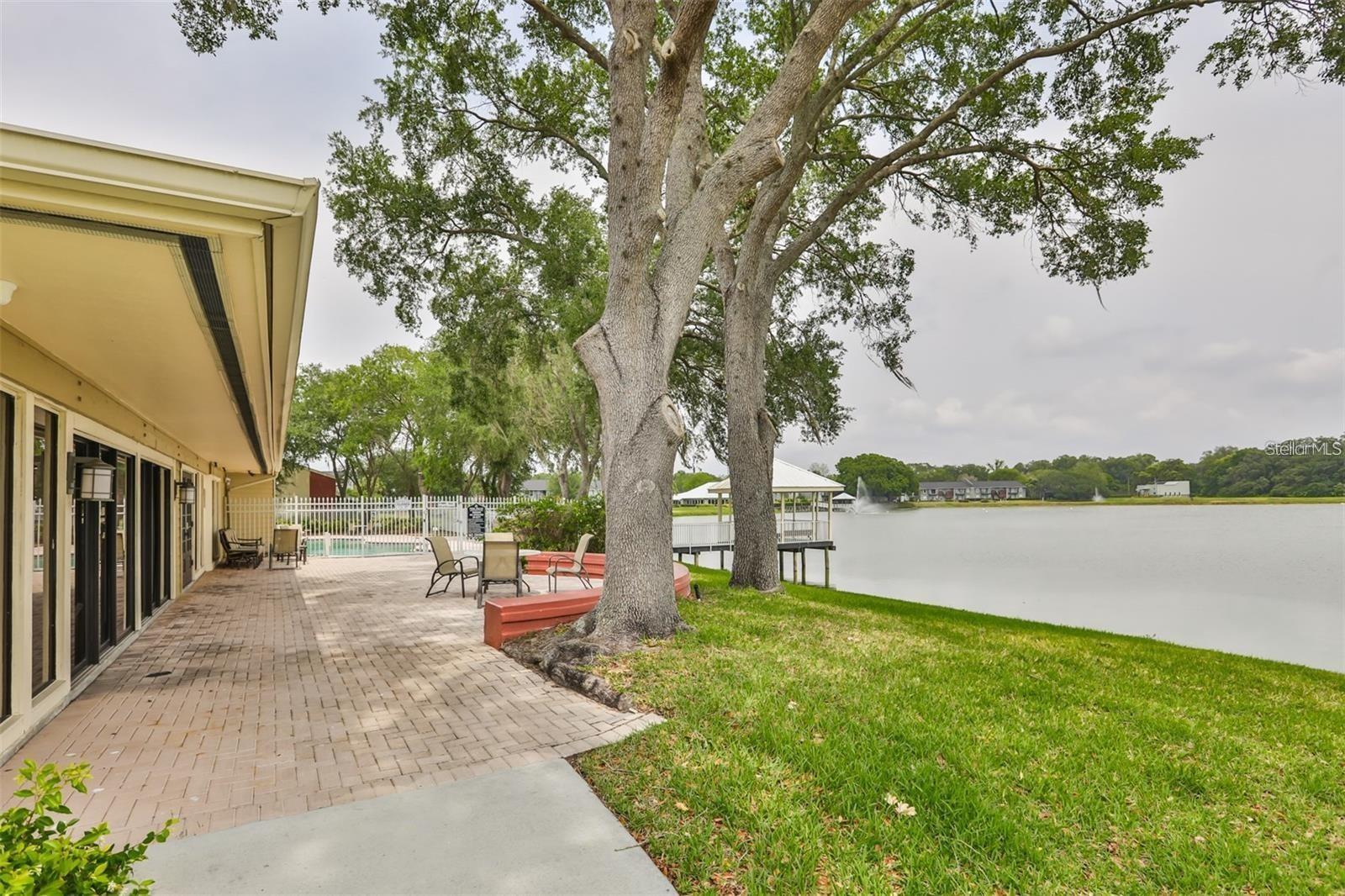 215 Lake Brook Unit 204, Brandon, FL 33511