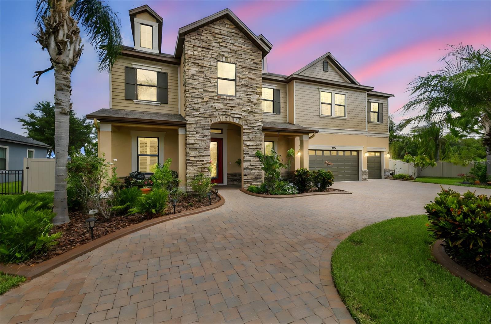 2566 Lake Manor, Land O Lakes, FL 34639