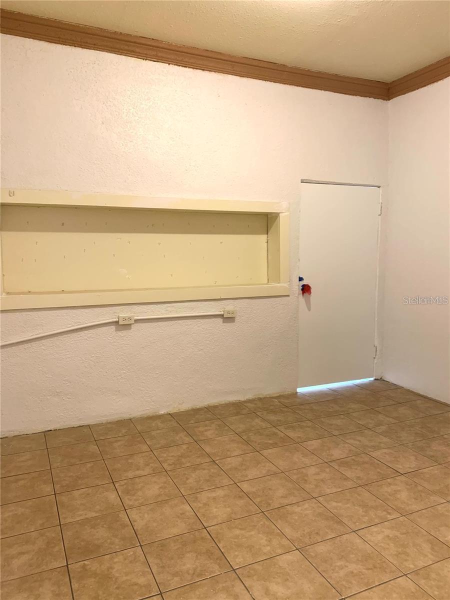 100 John, Frostproof, FL 33843