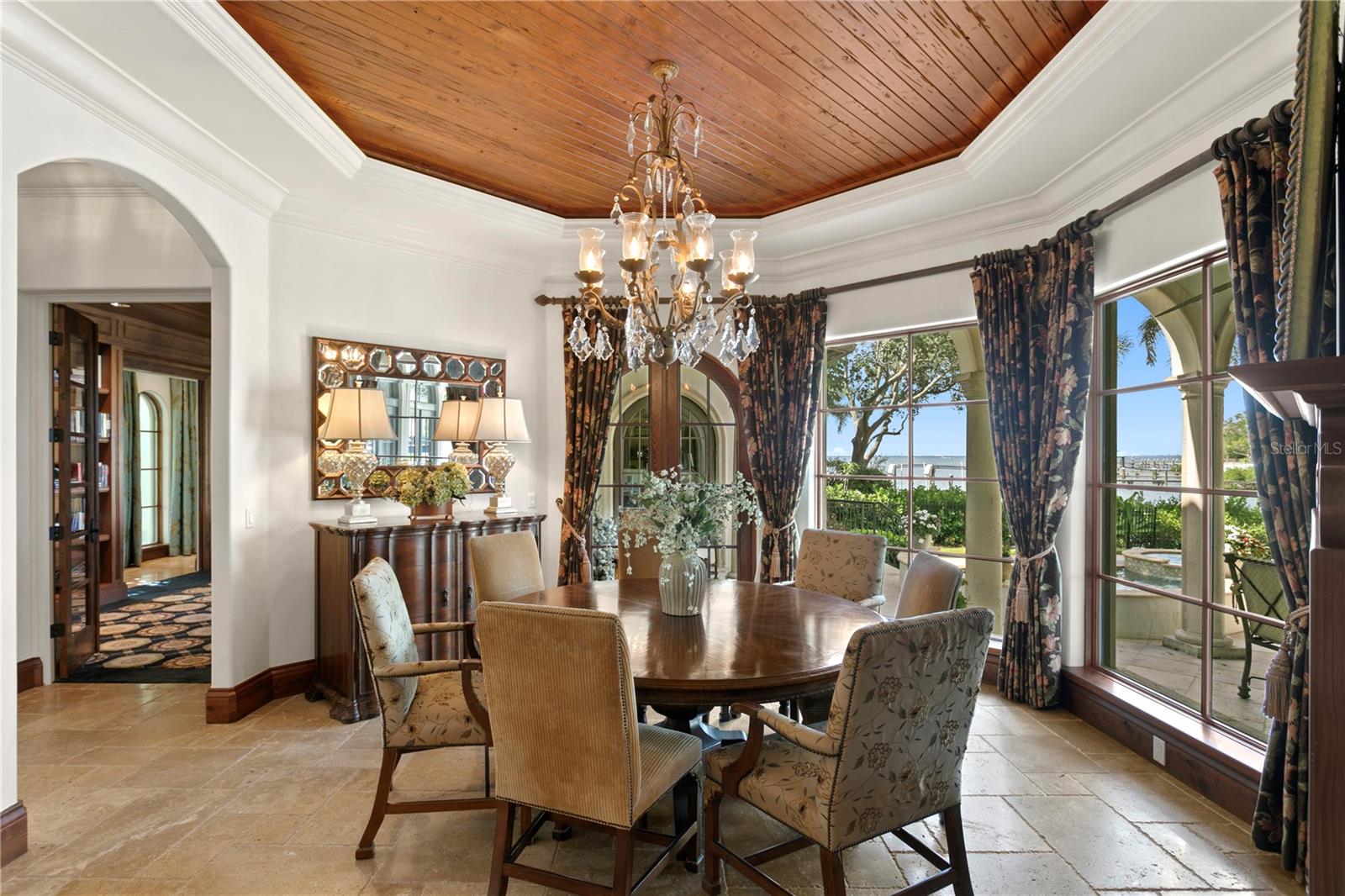 25 Spanish Main, Tampa, FL 33609