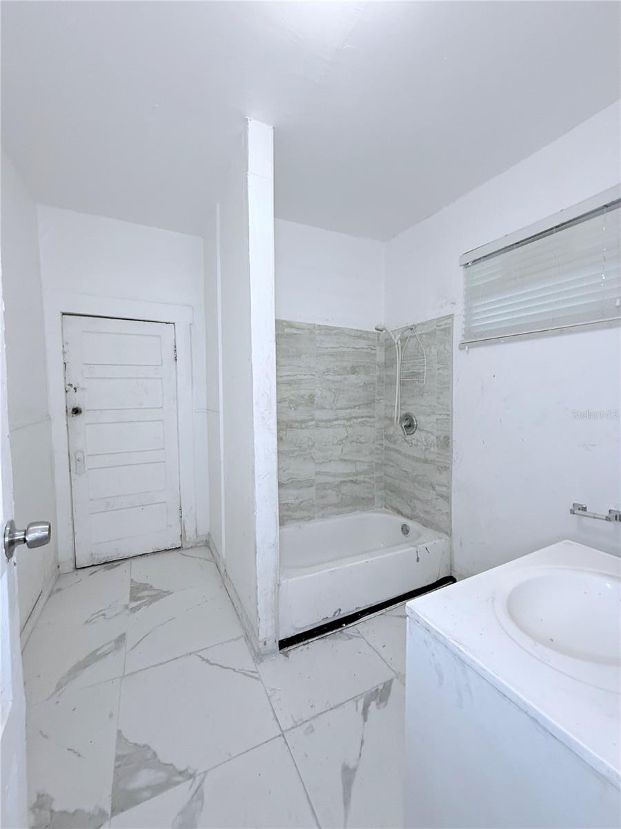 405 Dr. Martin Luther King Jr., Tampa, FL 33603