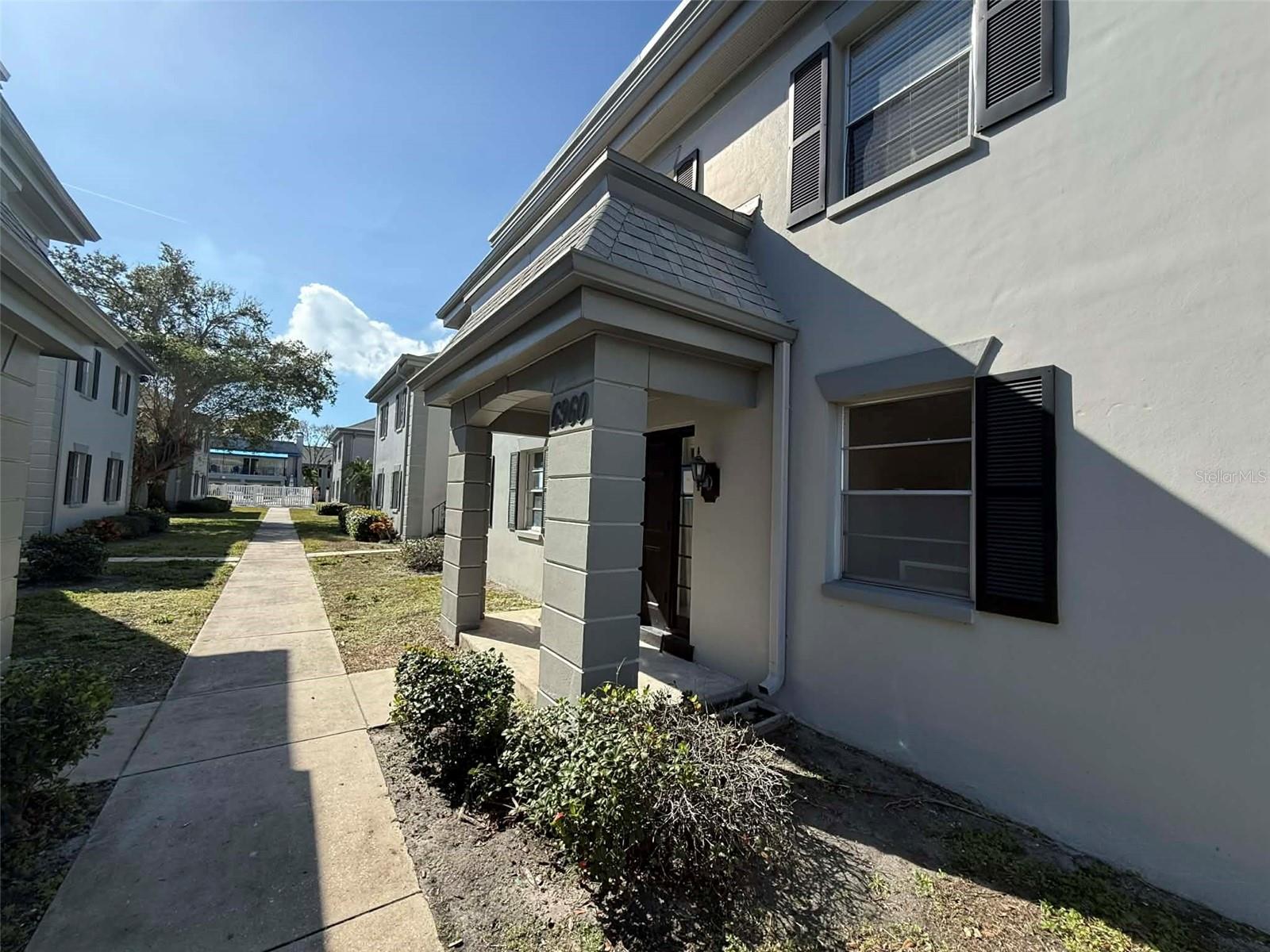 6960 Sunset Unit 2b, South Pasadena, FL 33707