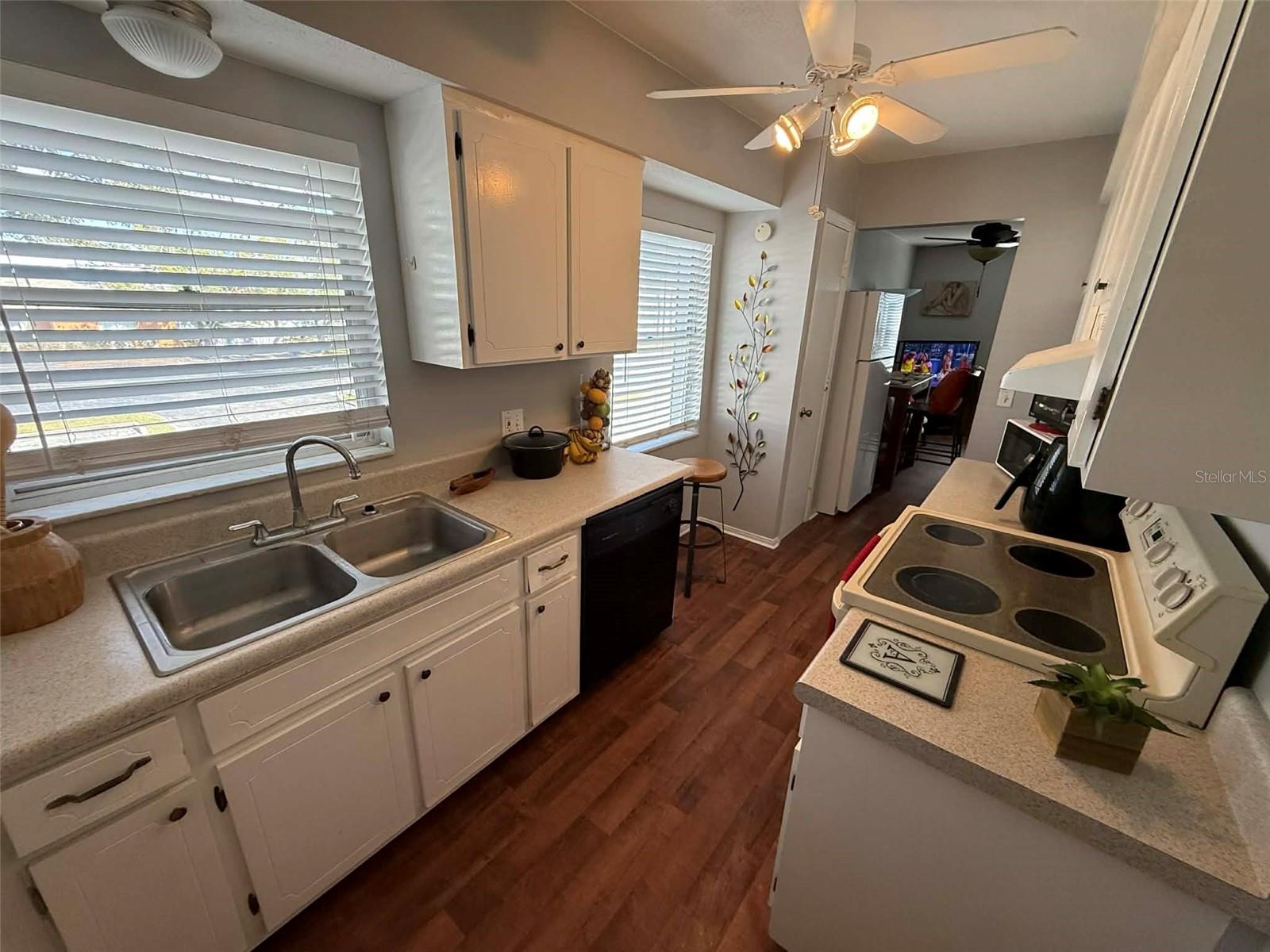 6960 Sunset Unit 2b, South Pasadena, FL 33707