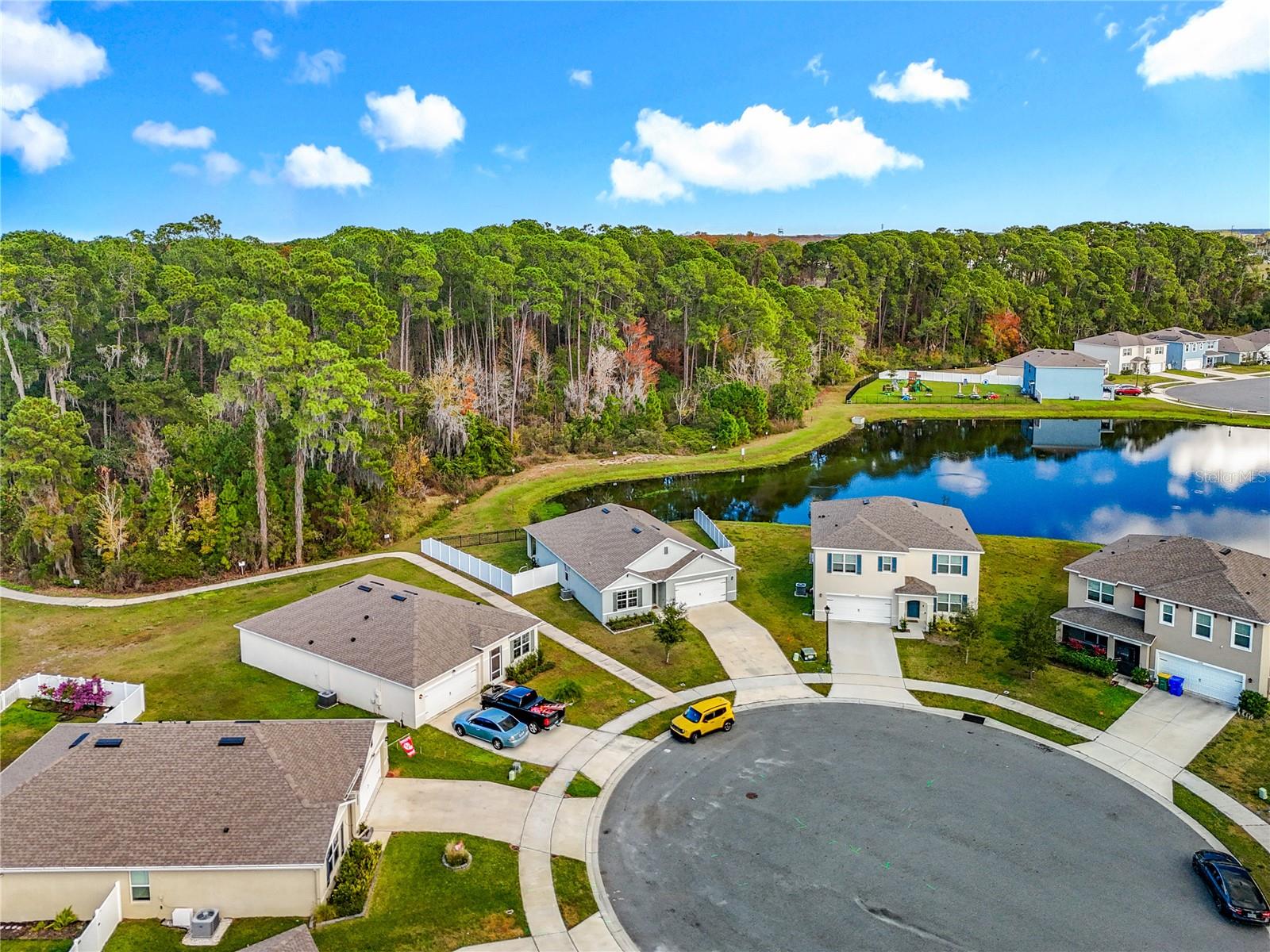 2928 Canary, Tavares, FL 32778