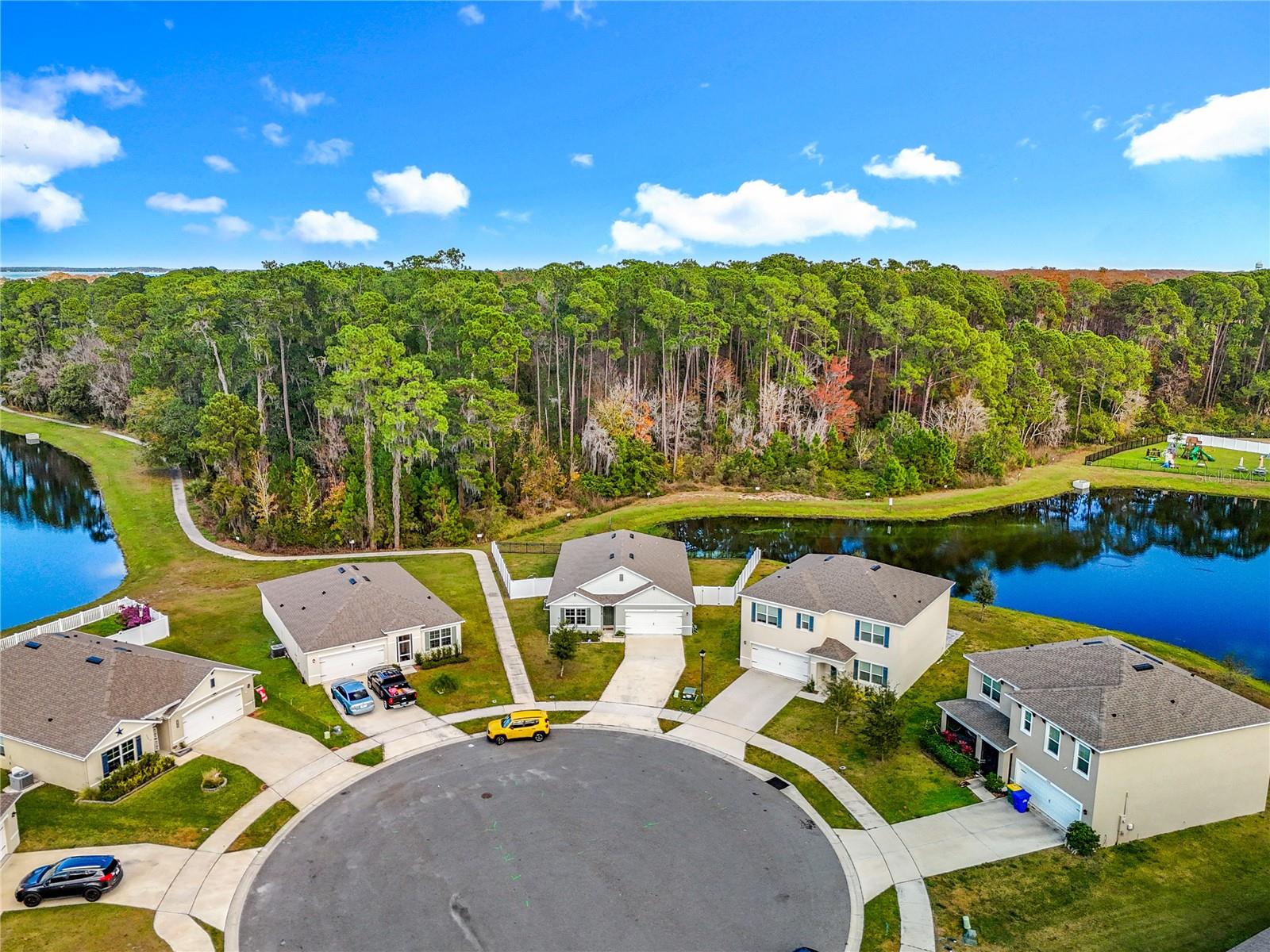 2928 Canary, Tavares, FL 32778