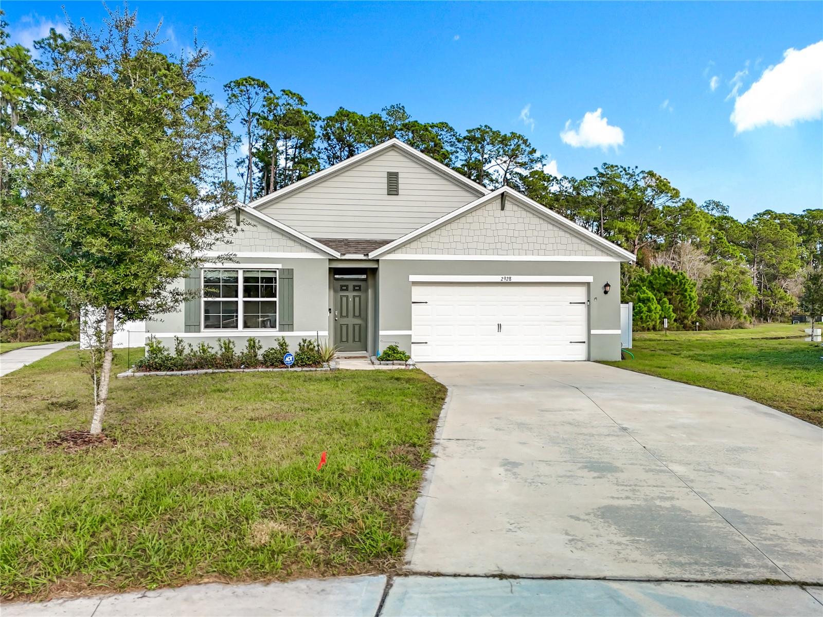 2928 Canary, Tavares, FL 32778