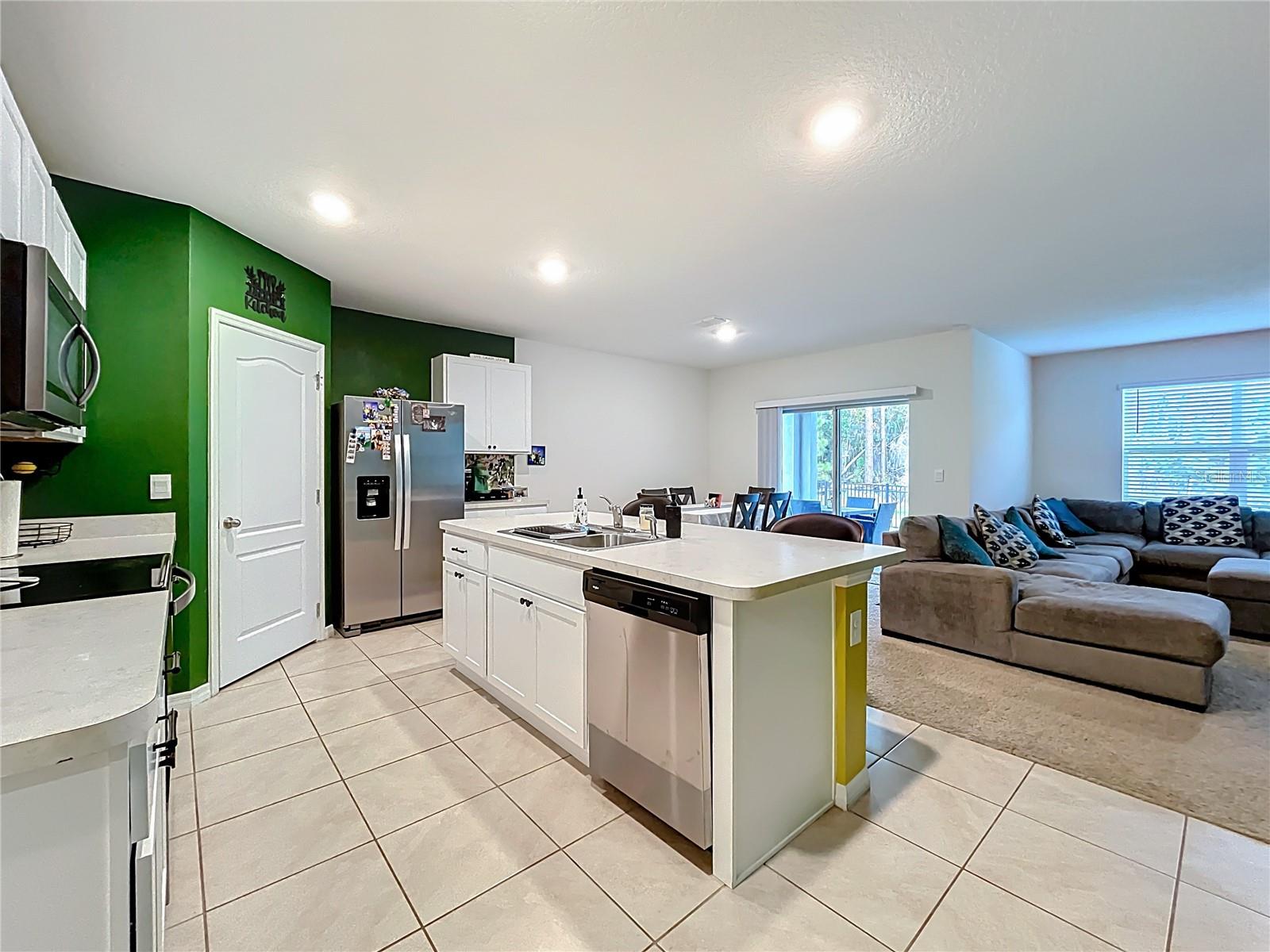 2928 Canary, Tavares, FL 32778