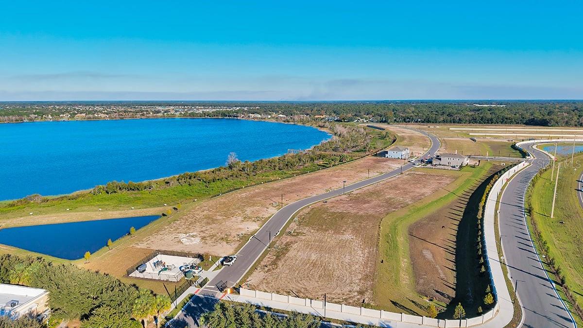 19293 Lochside, Mount Dora, FL 32757