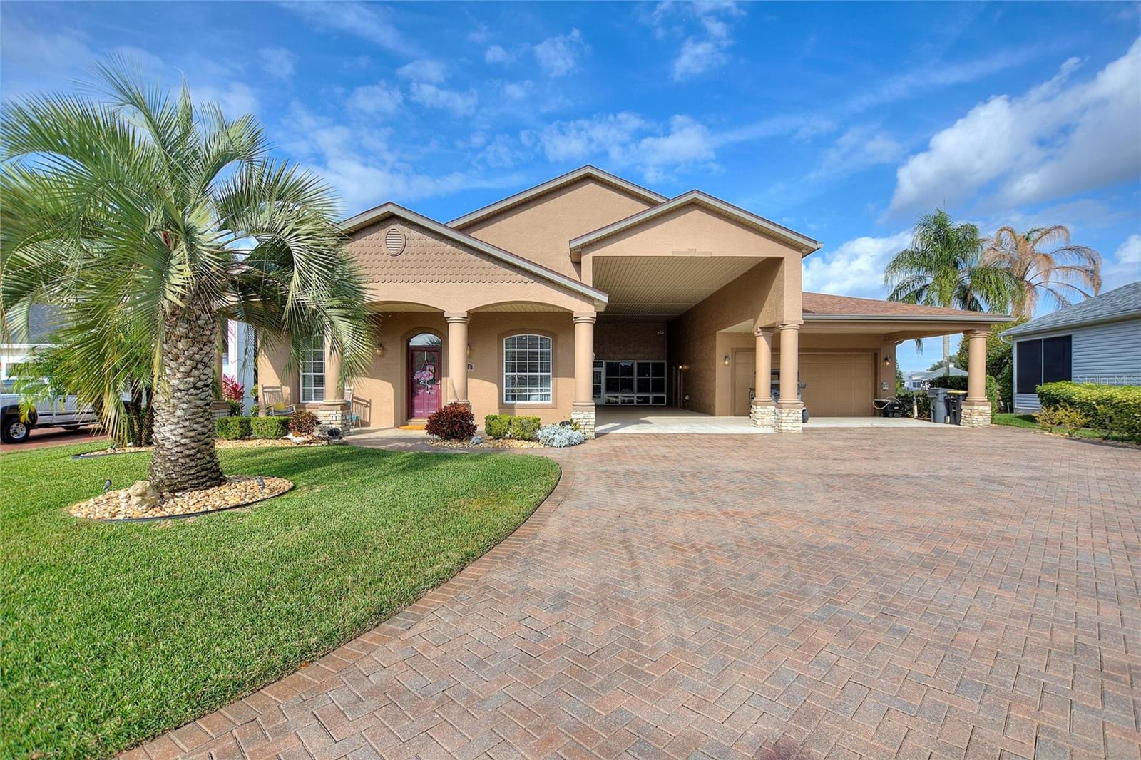 370 Meandering, Polk City, FL 33868