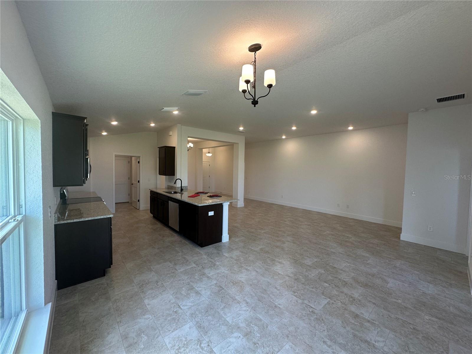 12551 48th, Oxford, FL 34484