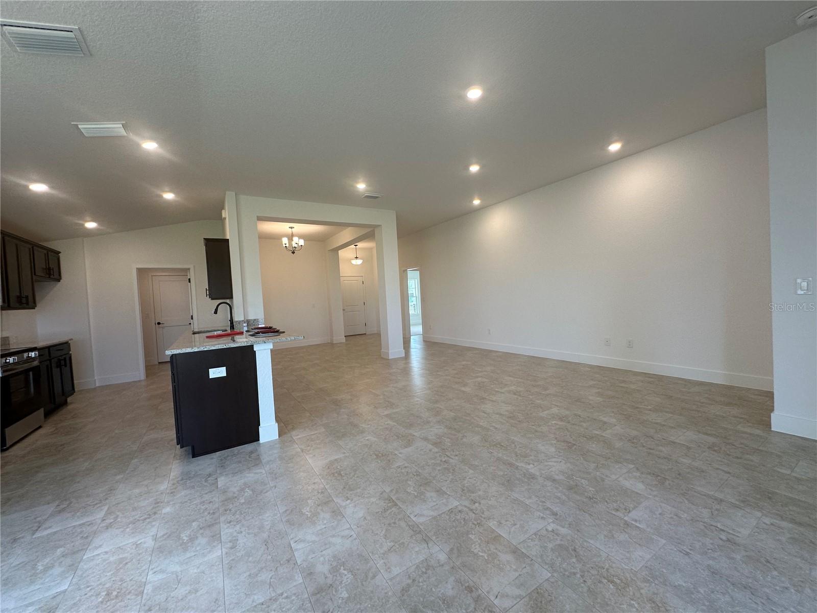 12551 48th, Oxford, FL 34484