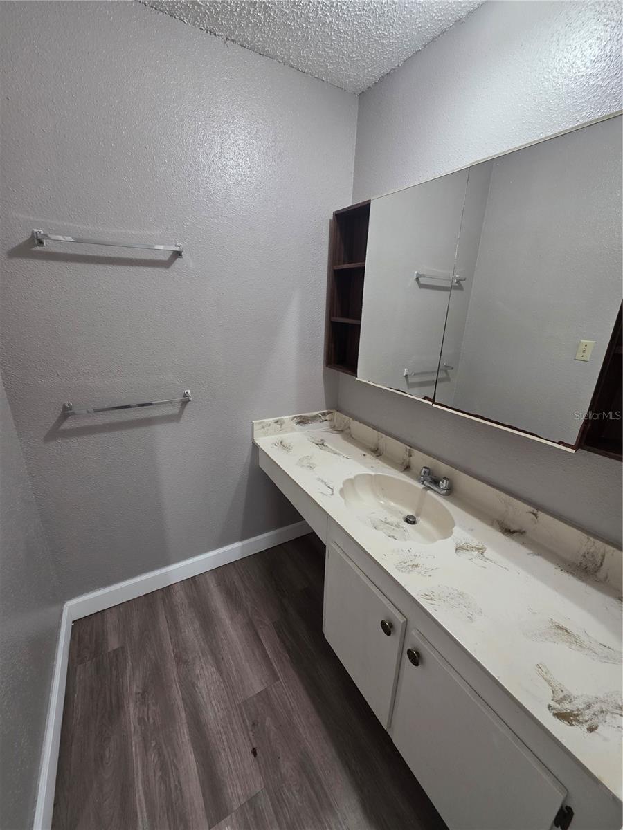 2811 Archer Unit R142, Gainesville, FL 32608
