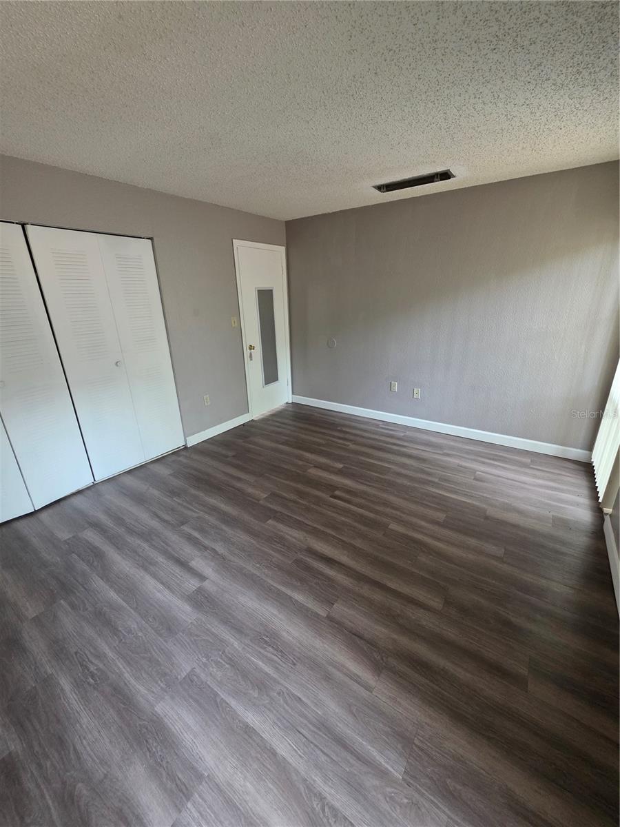 2811 Archer Unit R142, Gainesville, FL 32608
