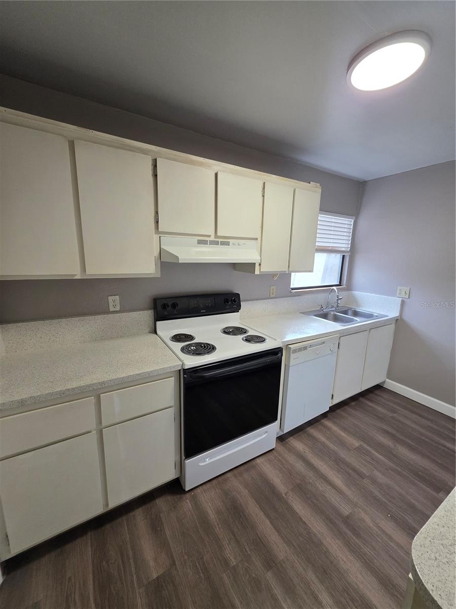 2811 Archer Unit R142, Gainesville, FL 32608