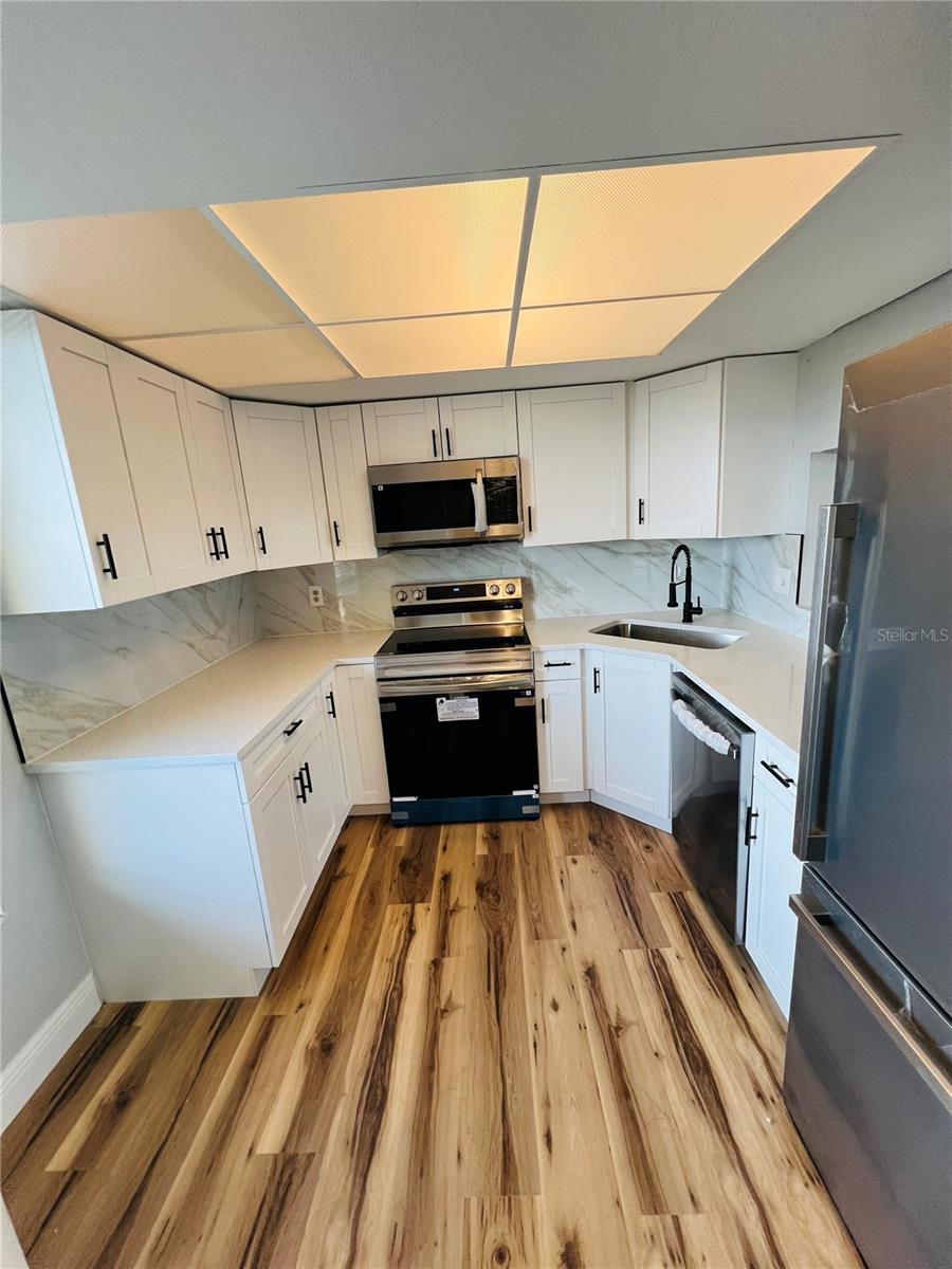 2621 Cove Cay Unit 703, Clearwater, FL 33760