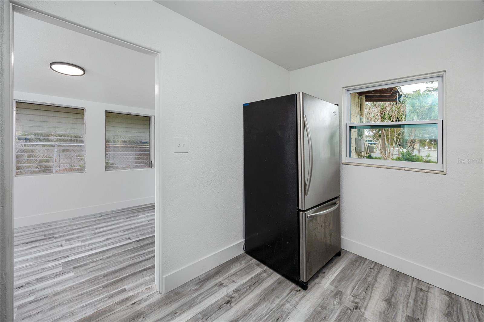 418 39th, St Petersburg, FL 33703