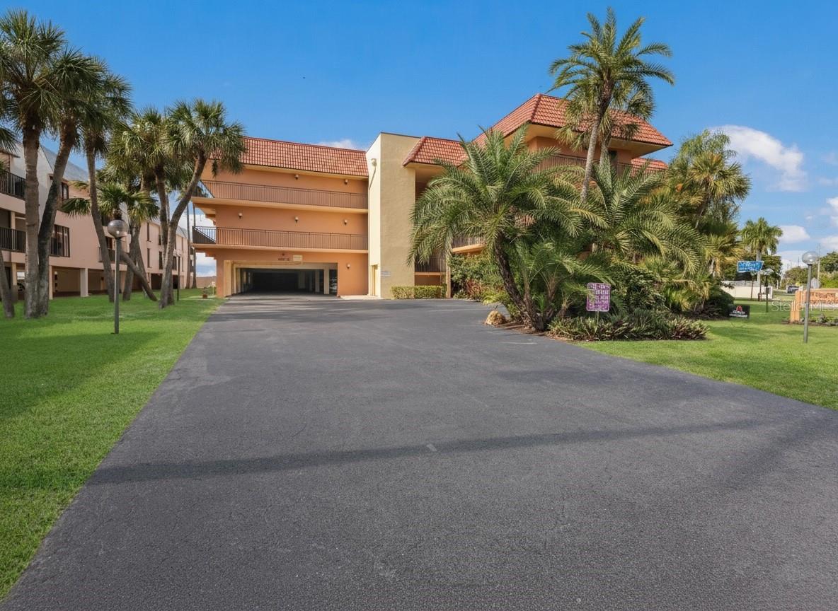 6006 Gulf Unit 214, Holmes Beach, FL 34217